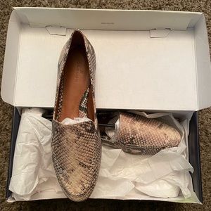 NWT Caslon – Brennan Snake Embossed Loafer Sise 8.5 (fits more like an 8)